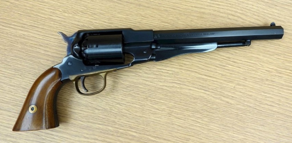 Uberti/Lyman .44 M1858 Percussion Revolver  -- Minty!